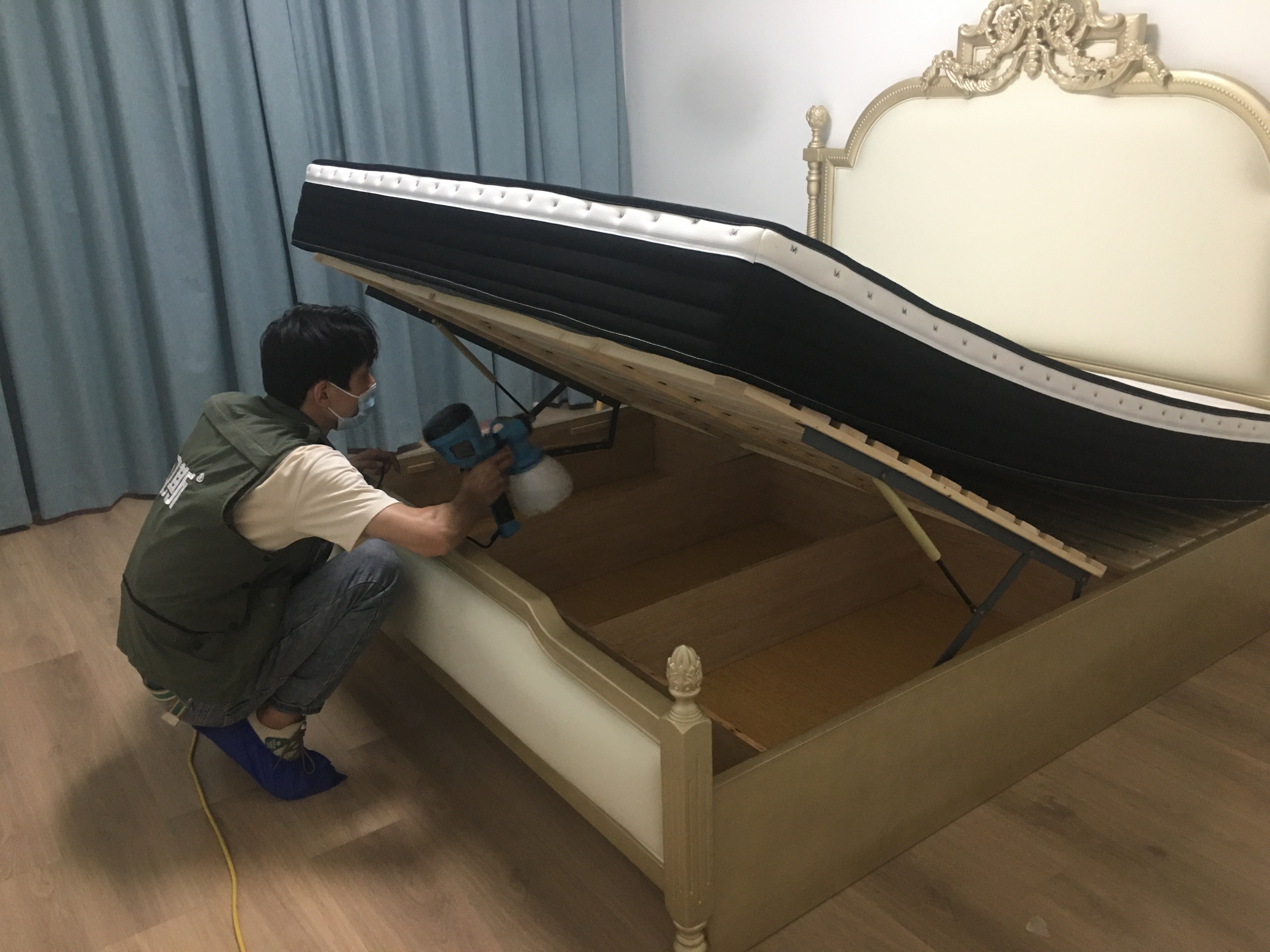 屋里有臭味是怎么回事？空氣異味對(duì)身體危害大嗎